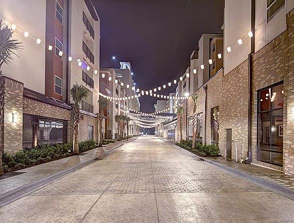 1st image of 4100 N Alafaya Trl