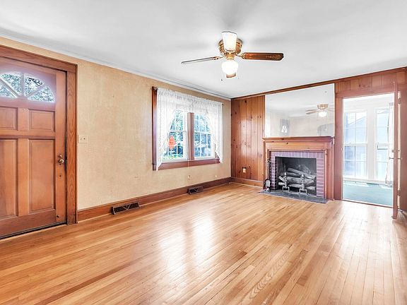 4th image of 621 Church St