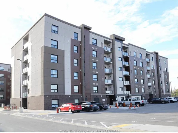 728 Brownstone Dr #609, Lakeshore, ON N9K 0A8