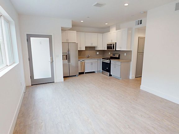 3rd image of 12647 & 12649 Bradley Ave #12649-2