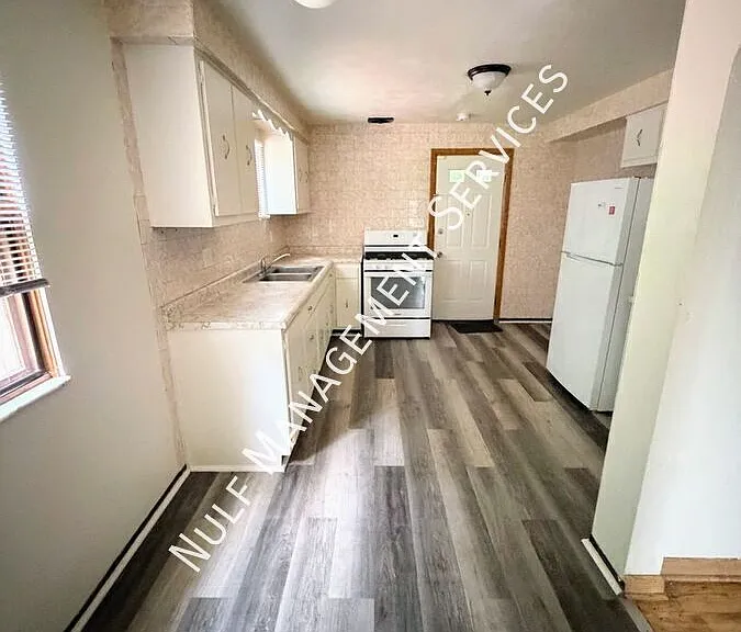 1416 Ravine St — Photo 1