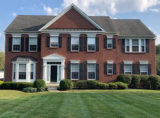 8236 Weller Rd, Cincinnati, OH 45242