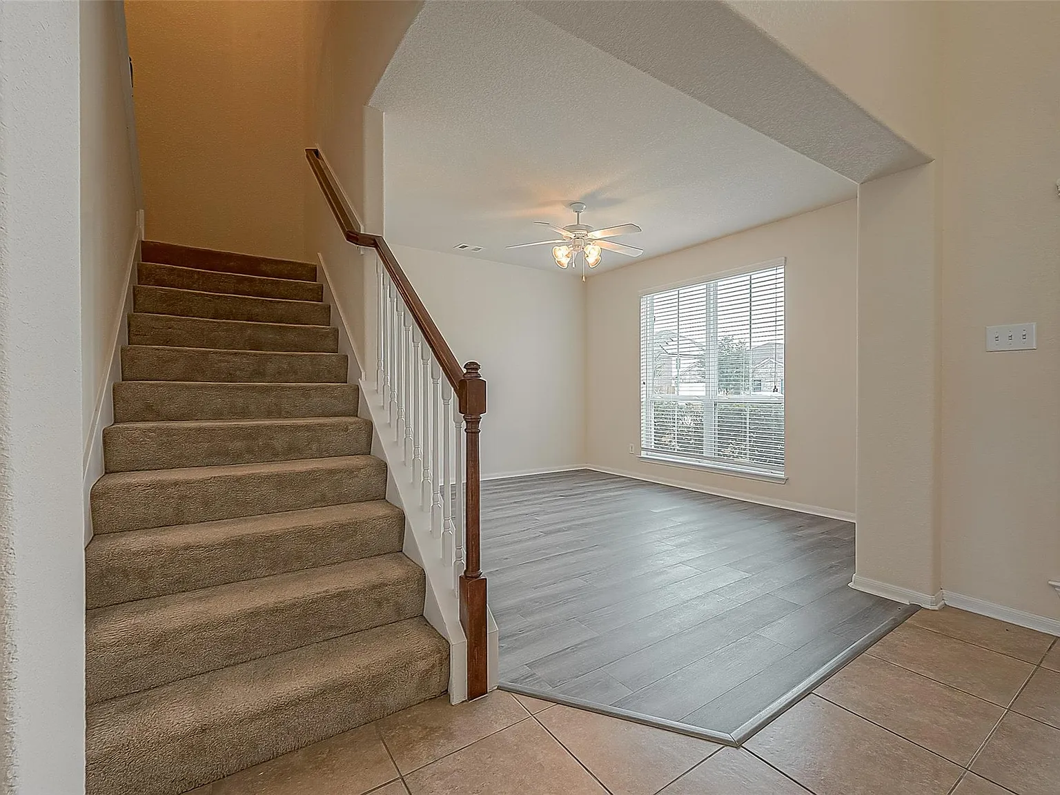 5 bed, 3.5 bath, 3988 sqft, $3,150 — Photo 4