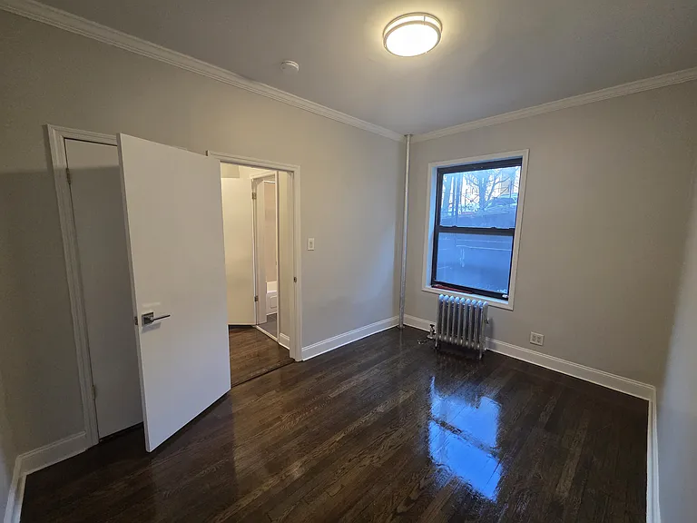 501 W 214th St #2 — Photo 5