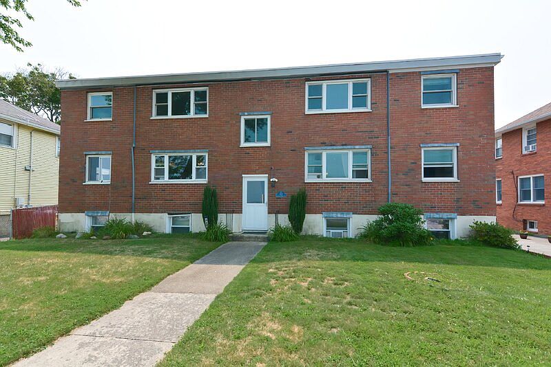 1st image of 623 Quincy Shore Dr APT 2