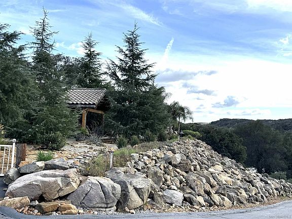 2nd image of 14959 Mussey Grade Rd