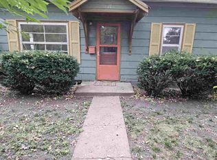 811 S 5th St, Fairfield, IA 52556