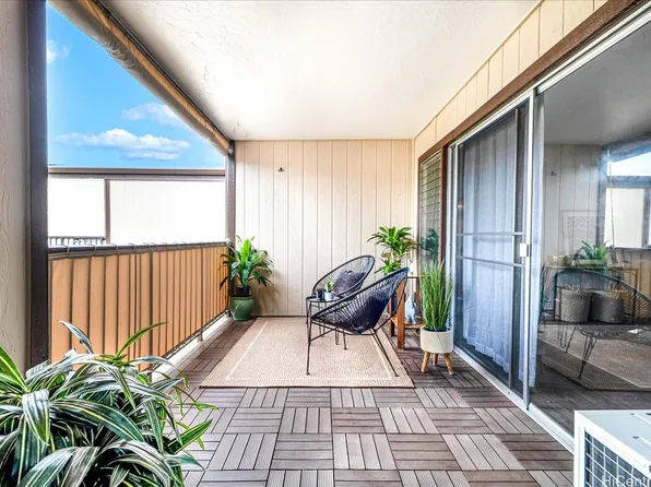 3721 Kanaina Ave APT 315, Honolulu, HI 96815
