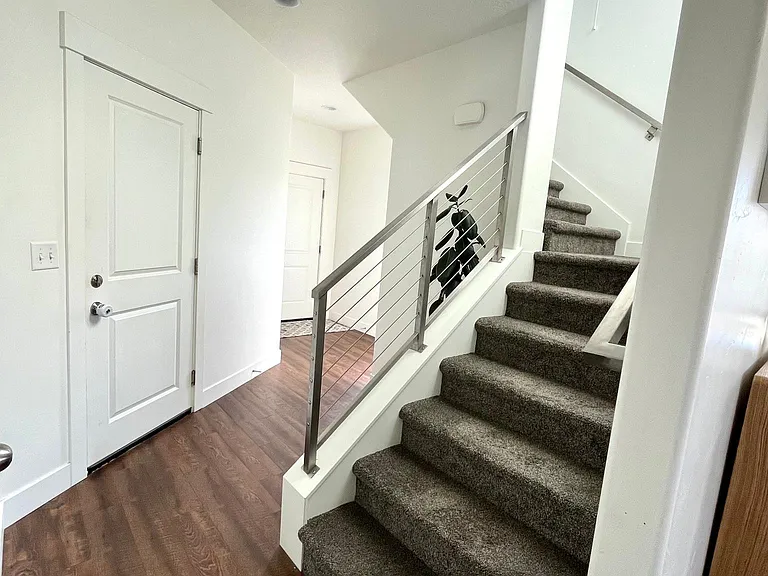 636 W Life Dr — Photo 4