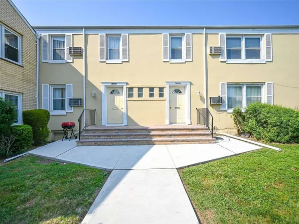 70-02 252nd Street #124B, Bellerose, NY 11426