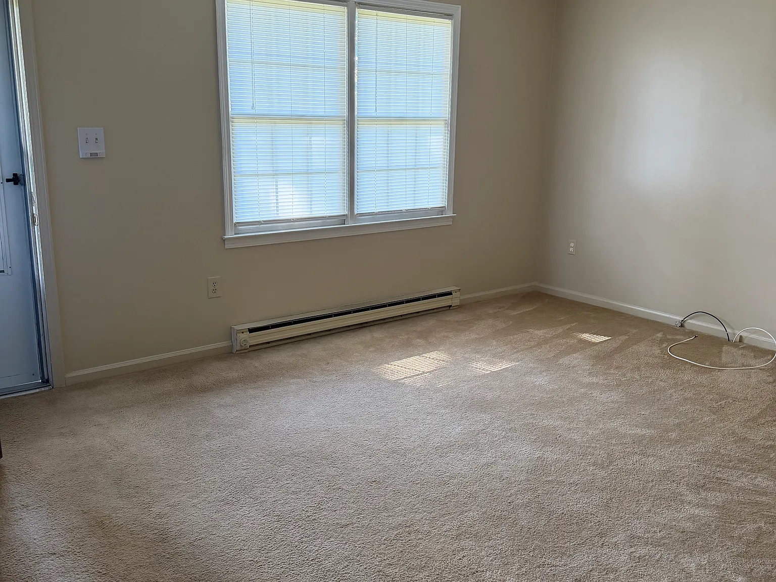 2 bed, 856 sqft, $1,100 — Photo 3