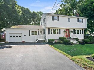 81 Arnold St, Braintree, MA 02184