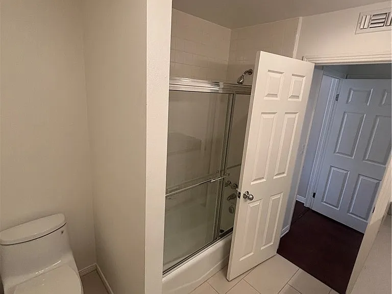 5200 White Oak Ave #36 — Photo 29