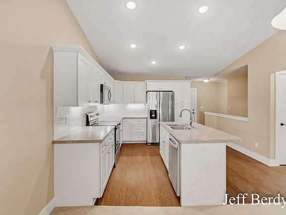 5th image of 58 Homestead Acres Rd NW #8