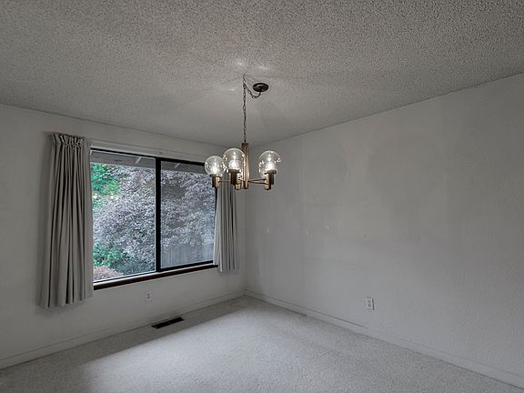 4th image of 15524 SE 178th Pl