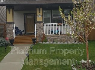 184 Legacy Cres SE, Calgary, AB T2X 0W7