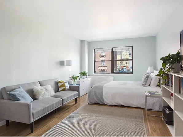 186 West 80th Street image 1 of 15