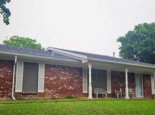 206 Vanshire Rd E, Lakeside, TX 76108