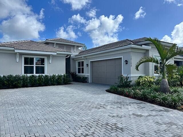 1st image of 10104 Timber Creek Way