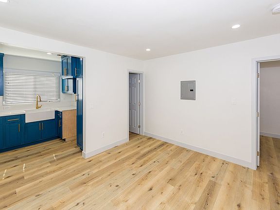 3rd image of 1827 E Ocean Blvd APT 1
