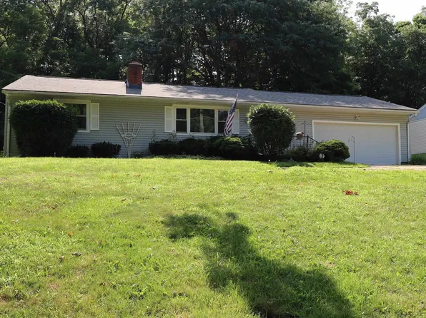 100 Teryl Dr, Mount Vernon, OH 43050