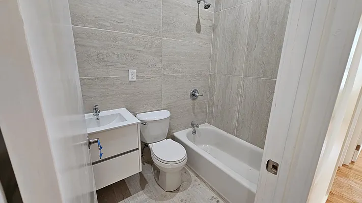 Rented by David Francis New York LLC | media 6