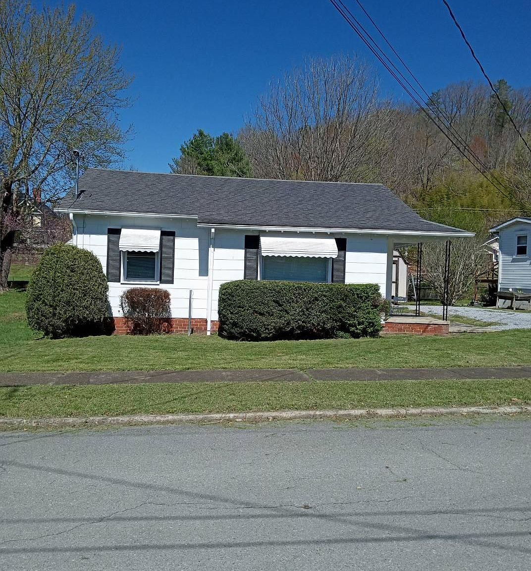 445 Union St, Erwin, TN 37650 Zillow