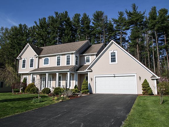 2nd image of 48 Woodgreen Dr
