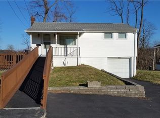 402 Oakhurst Ave, North Versailles, PA