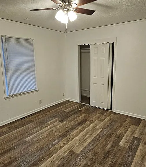 10716 Bennington Ave — Photo 25