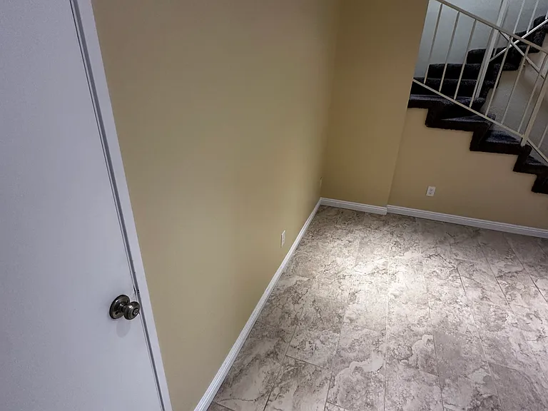 1465 E Lexington Ave #17D — Photo 6