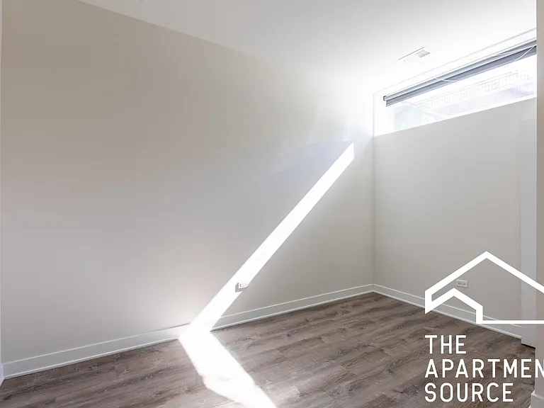 2247 W Lawrence Ave #G2 — Photo 6
