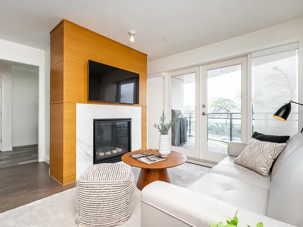 1150 Oxford St #203, White Rock, BC V4B 0B3