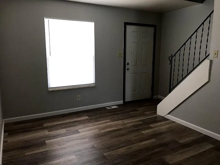 2585 Elm Dr — Photo 1