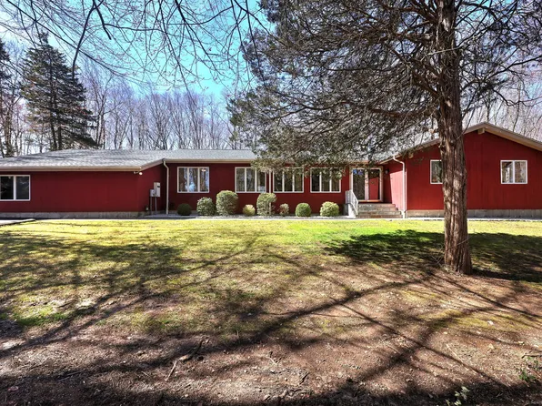 18 Chestnut Lane, Woodbridge, CT 06525