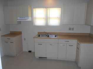 6625 SW Shadyvale Ln, Topeka, KS 66619