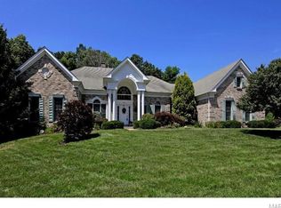 470 Pine Bend Dr, Chesterfield, MO