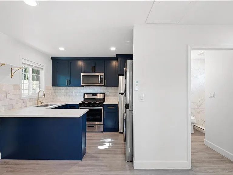 317 W Bonnie Brae Ct #B — Photo 8
