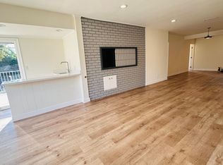 14310 Riverside Dr, Sherman Oaks, CA 91423