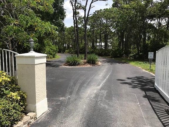 3rd image of 7041 Pinebay Blvd
