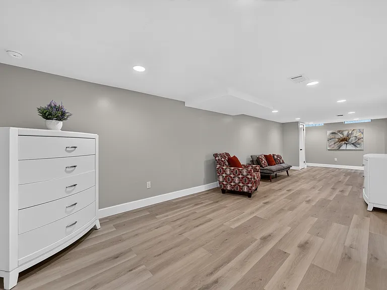 30726 Avondale St — Photo 24