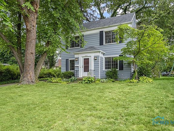 2nd image of 3328 Grimsby Pl