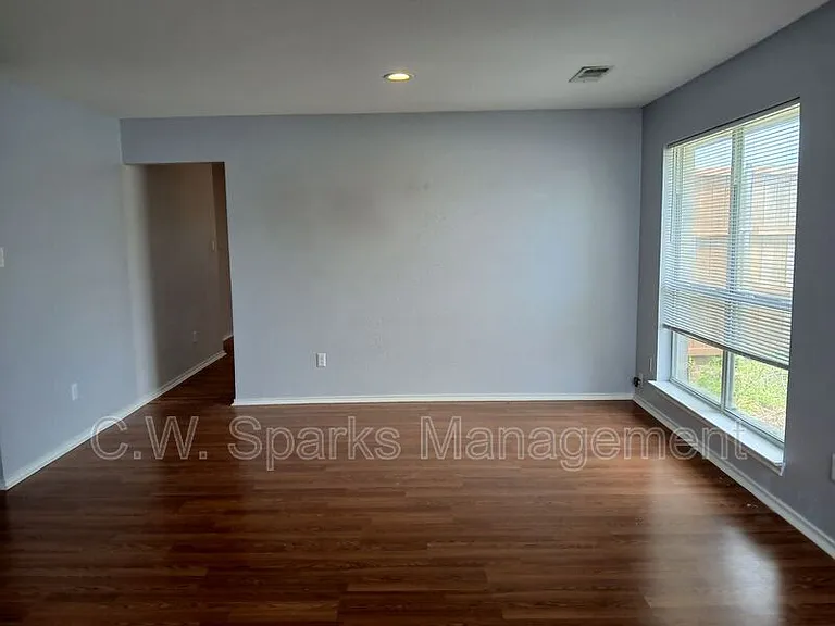 3610 Berrywood Cir — Photo 10