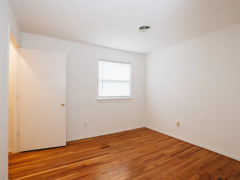 Tuscany Townhomes — Photo 30