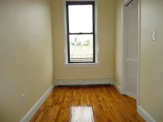 Rented by Hakeem Shahid, LREB | media 7