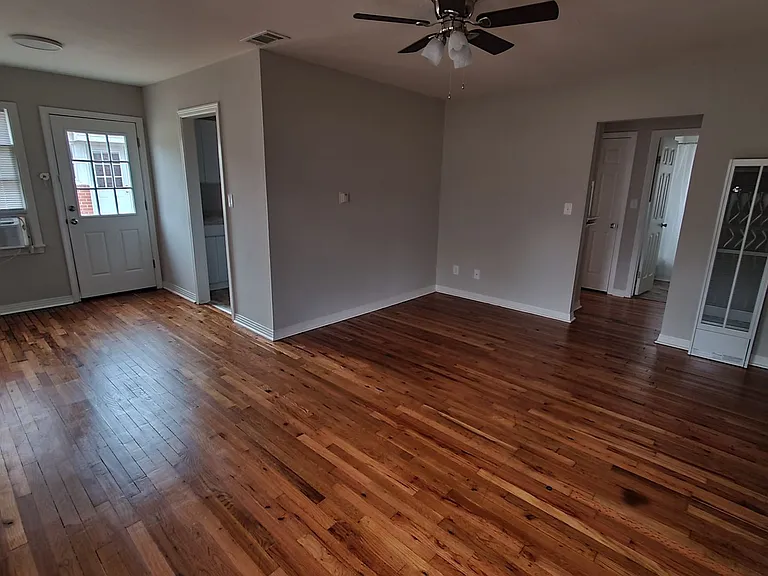104 S Palo Duro St — Photo 4