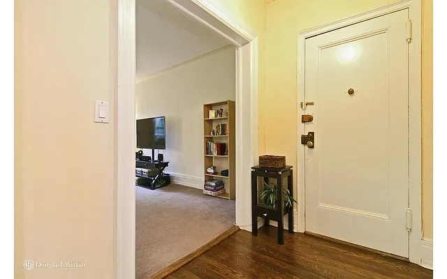 Sold by Douglas Elliman | media 35