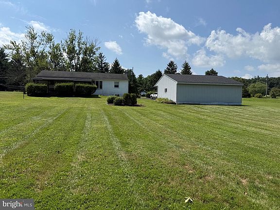 4th image of 150 Irish Meetinghouse Rd