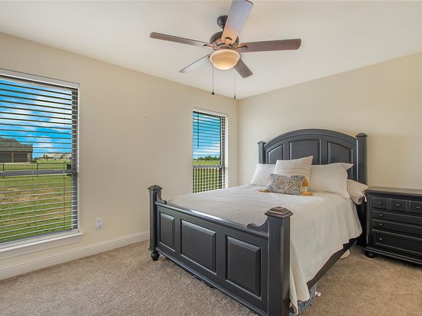 1099 Tawakoni Rd, Wills Pt, TX 75169