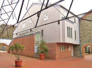 8 S Rockland Falls Rd, Rockland, DE 19732